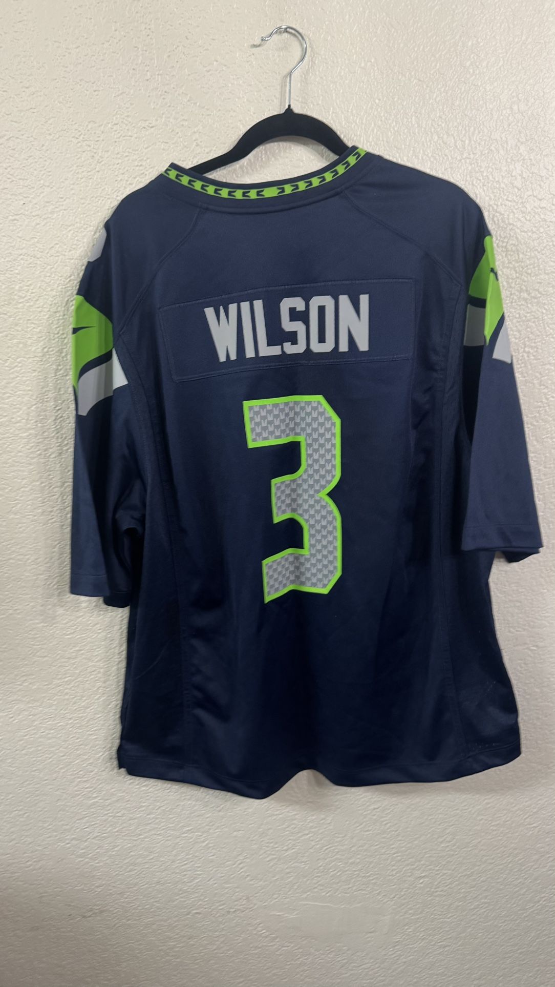 Seattle Seahawks number 3 Nike Wilson Jersey XL Looks New