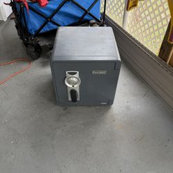 First Alert Safe 