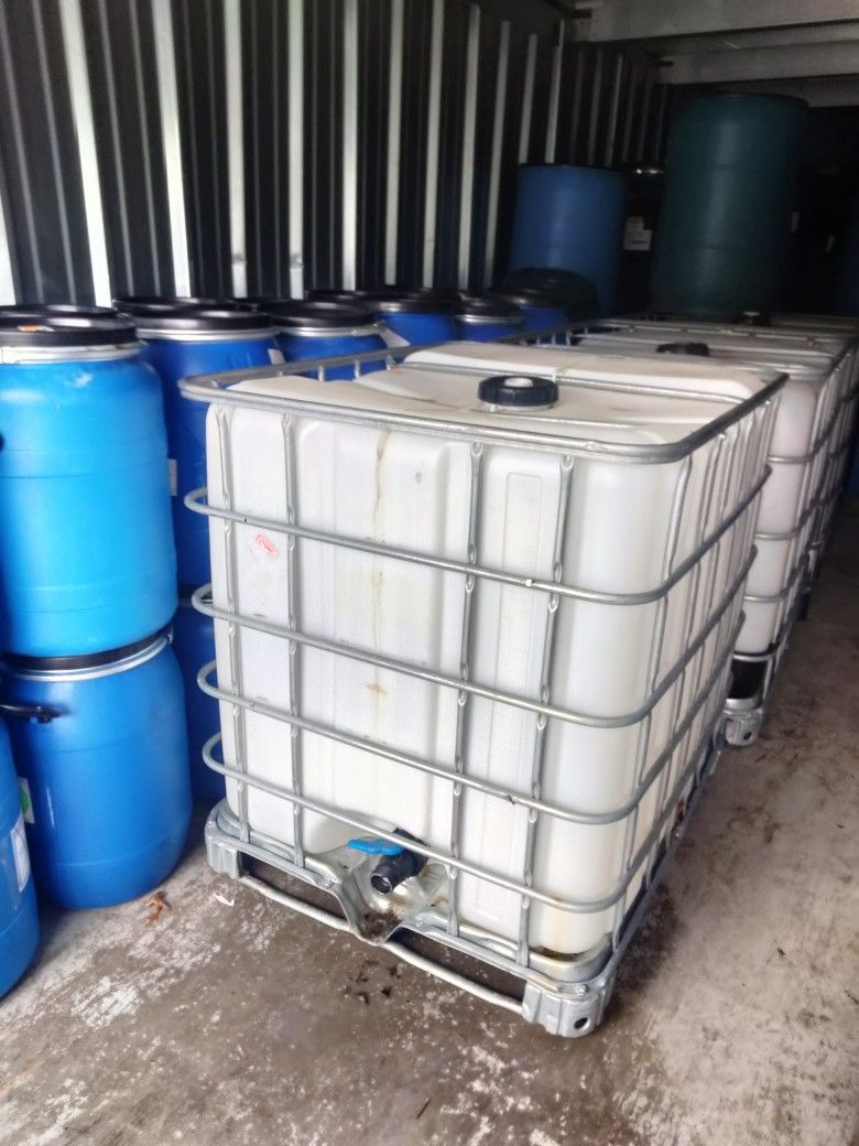 275 Gallon Tank