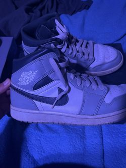 Jordan 1 Mids