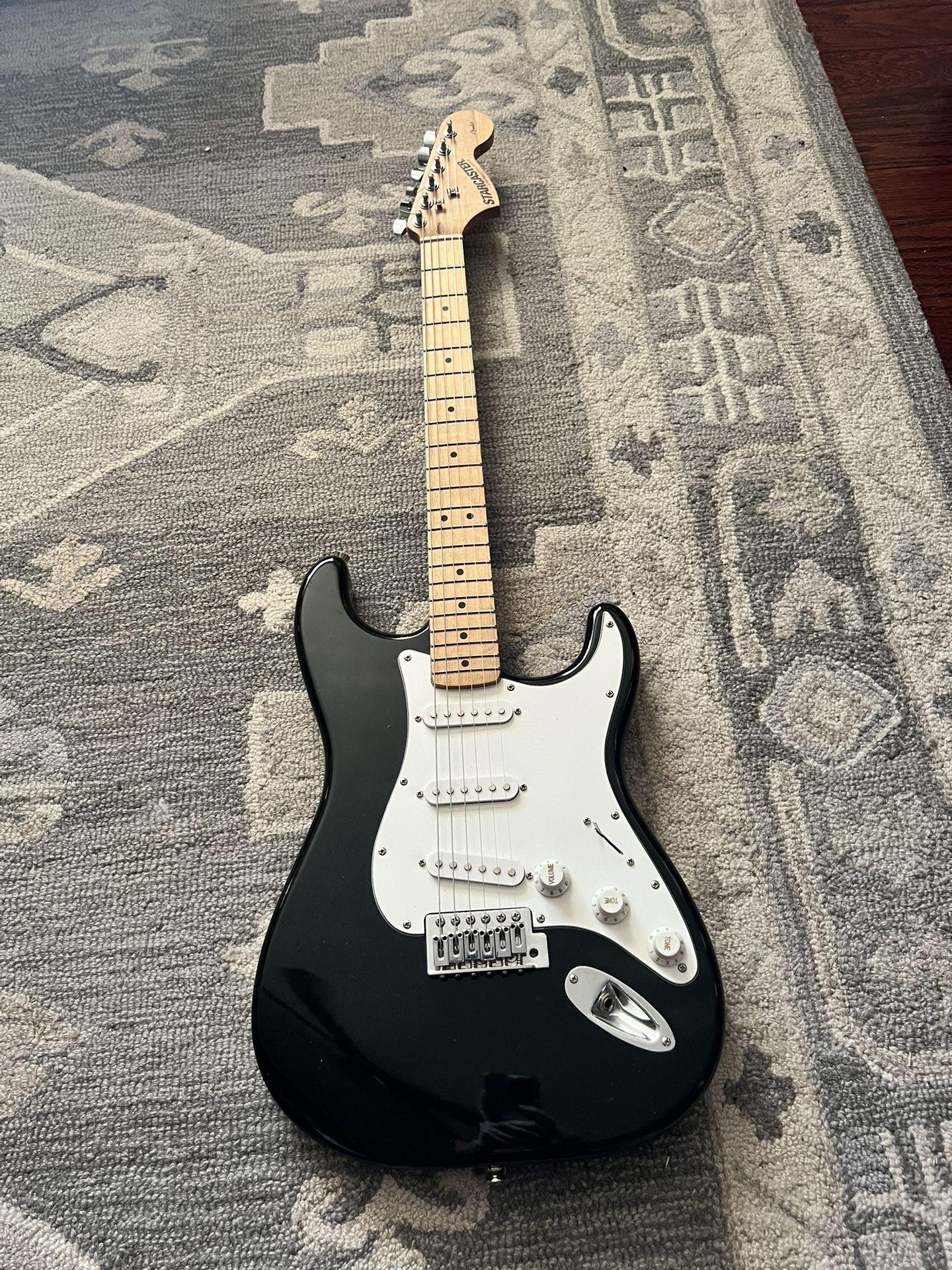 Fender Starcaster Electric Guitar 🎸 