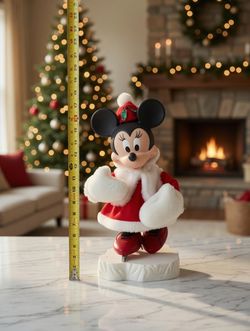 Vintage Disney 1996 Christmas Minnie Mouse Ice Skating Animated Holiday Decoration