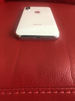 ***iPhone X unlocked in new condition %%**