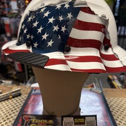 LIFT FULL BRIM AMERICAN FLAG SAFETY HARD HAT