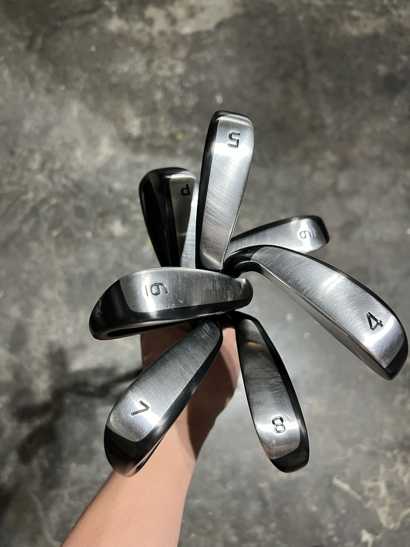 Selling Bombtech Golf Irons PW-4