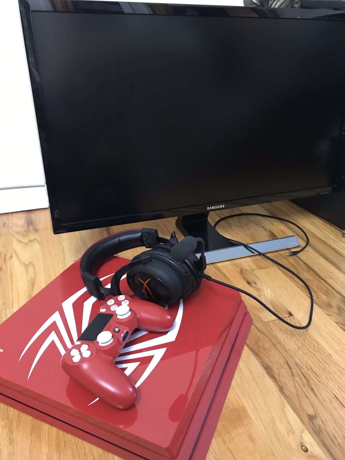 Spider-Man PS4 pro with 28 inch Samsung 4K monitor (FREE HYPERX HEADSET)