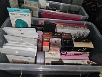 Make up bundle