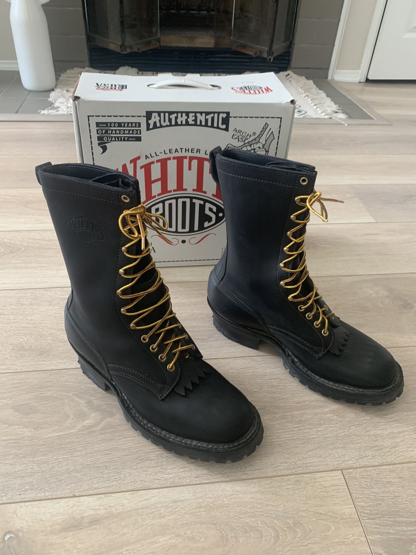 White Smoke Jumper Boots for Sale in Manhattan Beach, CA - OfferUp