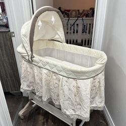 Delta Children Bassinet