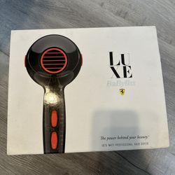 Blow Dryer/ LUXE Babyliss