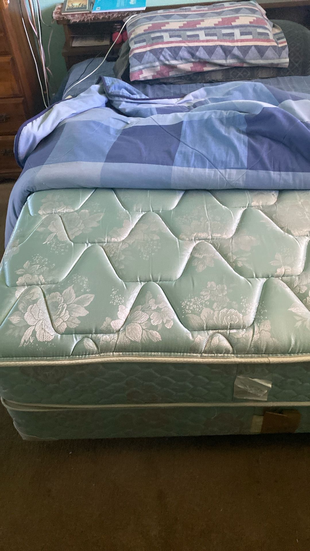 Bed With Head Board