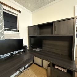 Grey L shaped desk