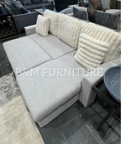 New Sleeper pullout Sectional