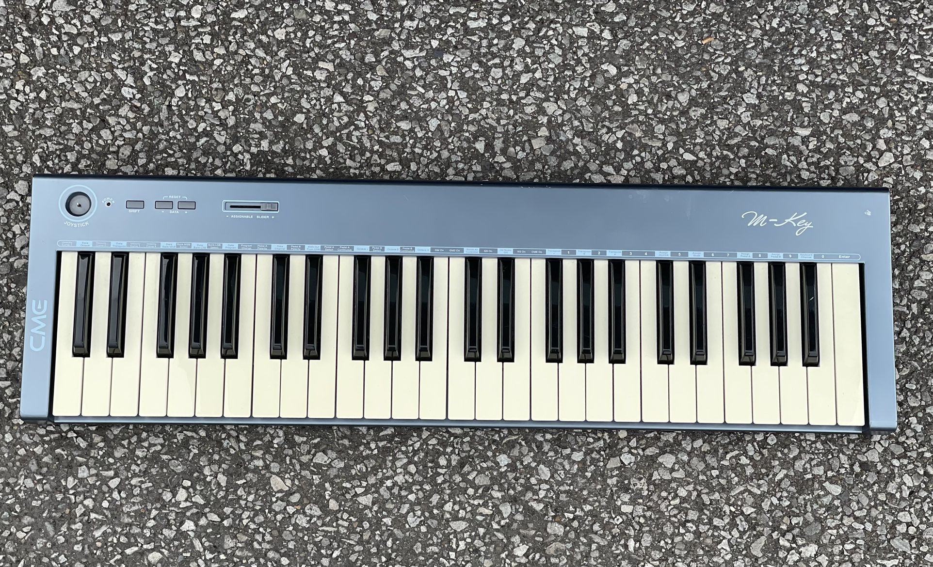 CME M-Key - 49 Keys USB MIDI Controller Keyboard