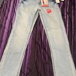 New Kids  Levi’s Size 8 