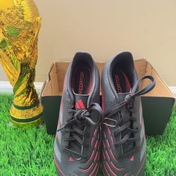 Adidas Predator Club FG/MG Soccer Cleats (NEW)