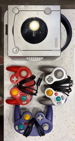 Nintendo GameCube Bundle – $135 OBO