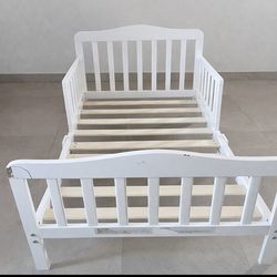 Toddler bed