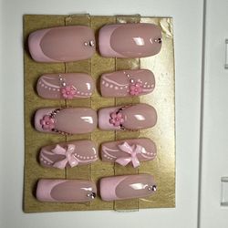 Press On Pink Nails 