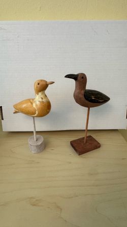 2 Shore birds, wood carved