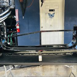 Toyota Highlander 2020-2024 Rear Bumper Oem