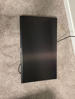 Samsung 32” 4k smart TV M7 (AM702)