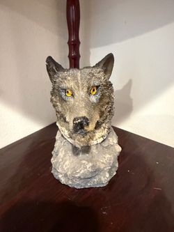Wolf Head Wildlife Sculpture – 7” Tall