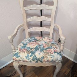 Cute White Chair