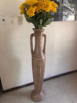 Decorative vase