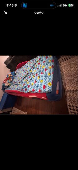Kid car bed