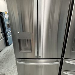 26 Cu.ft French Door Refrigerator With Water And Ice