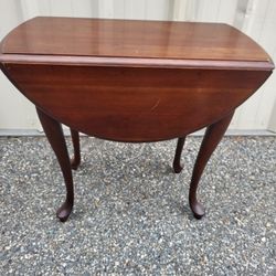 Solid Wood Occasional Dropleaf Table 