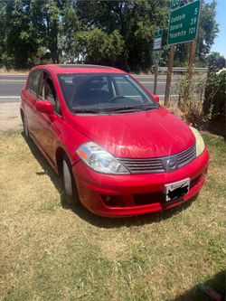 2009 nissan versa