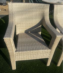 Outdoor Chairs 🏡 🪑