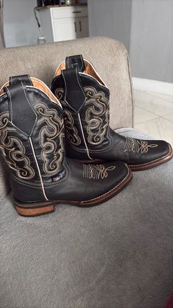 Boys boot