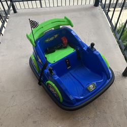 Carro de juguete para niños (Car toy for kids)