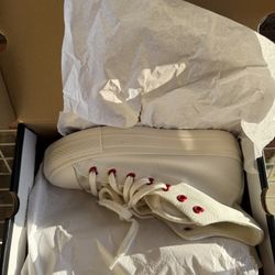 Converse Valentines Edition 