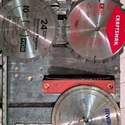 Ryobi 10 In Table  Saw With 4  Extra Blades