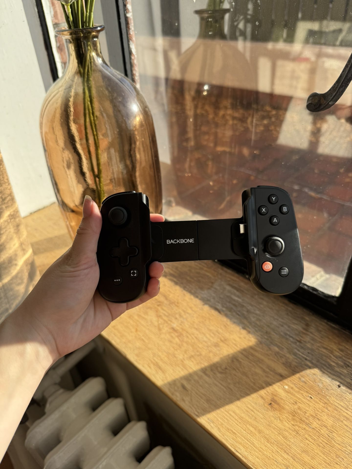 Backbone Mobile Gaming Controller 