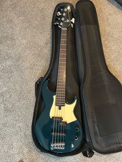 Yamaha BB435 - 5 String Electric Bass