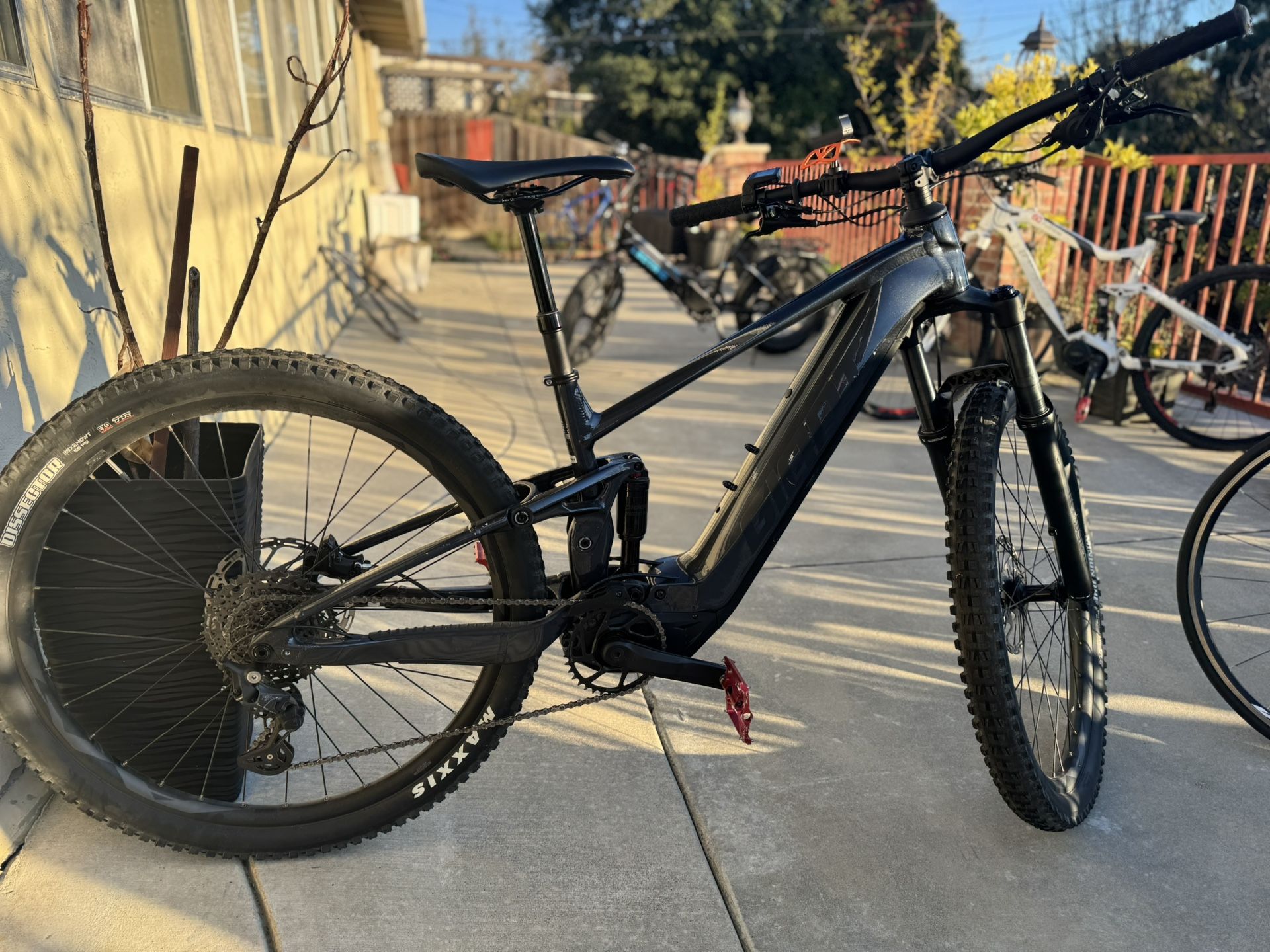 Giant 29inches Electric Mountain Bike