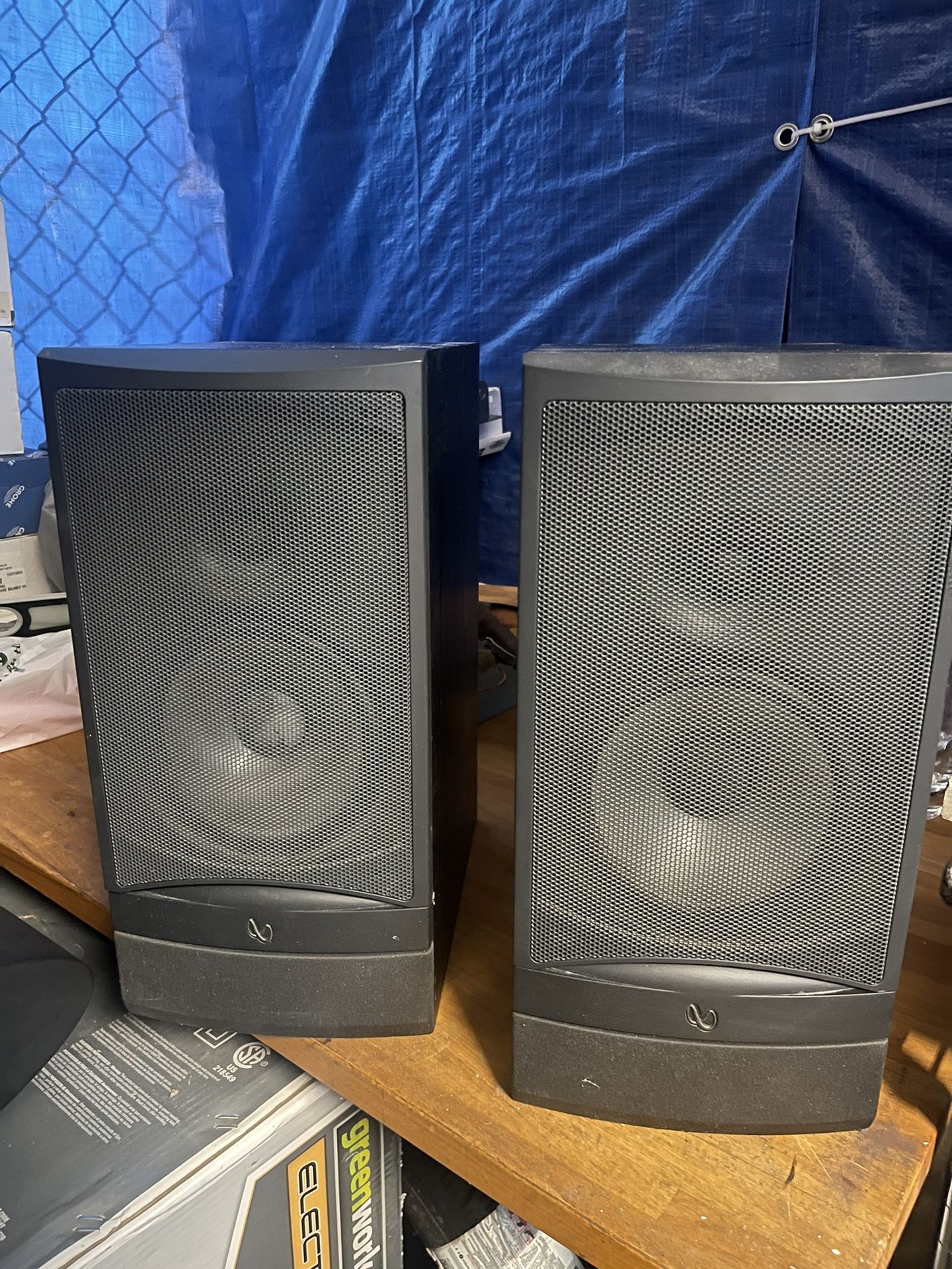 Infinity RS3 Speakers & Center