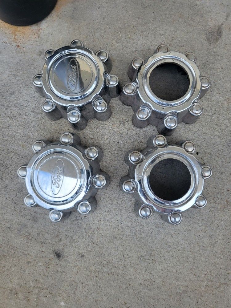 Ford F series Lug/hub Covers 8 Lug