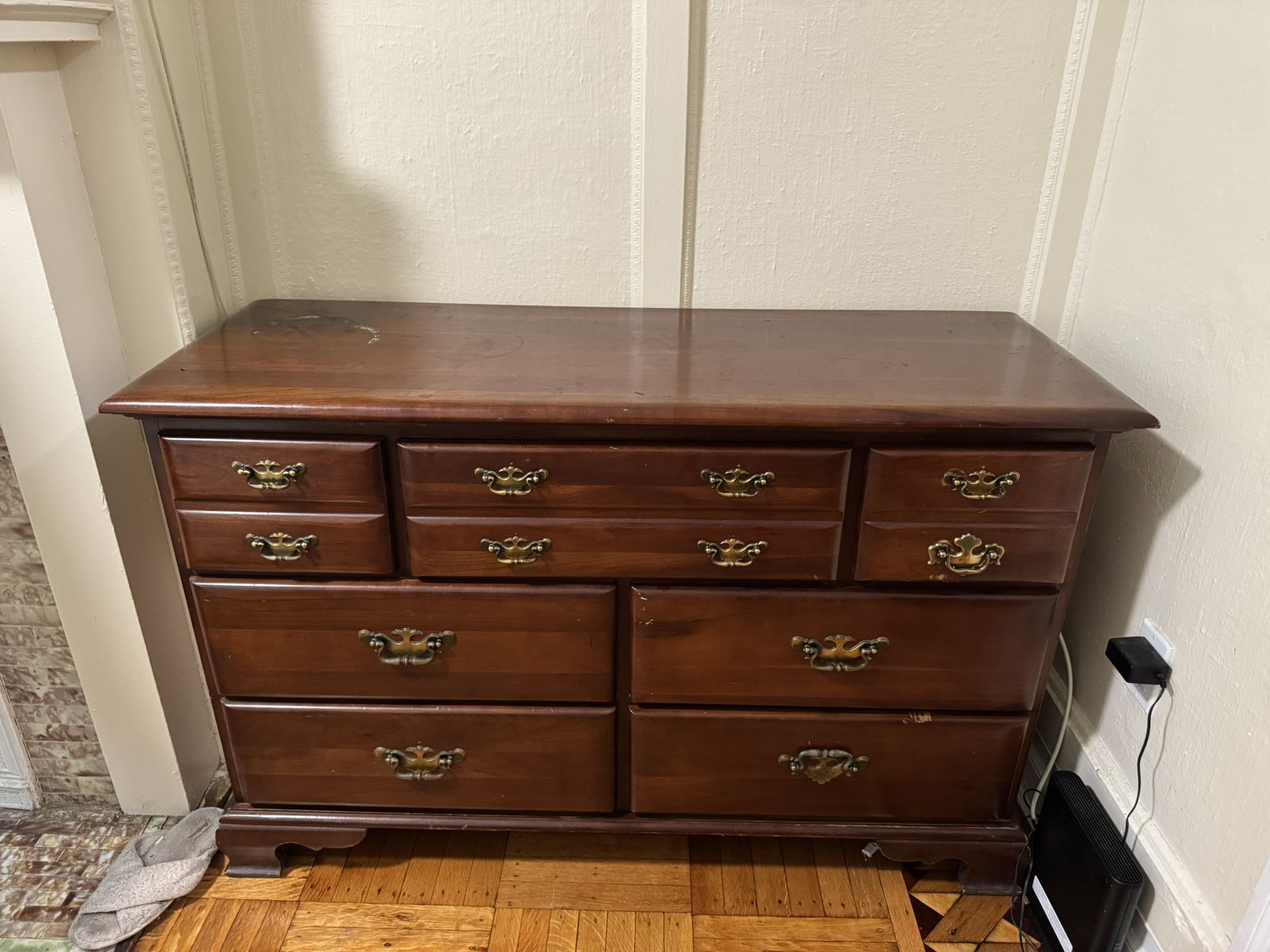 Dresser