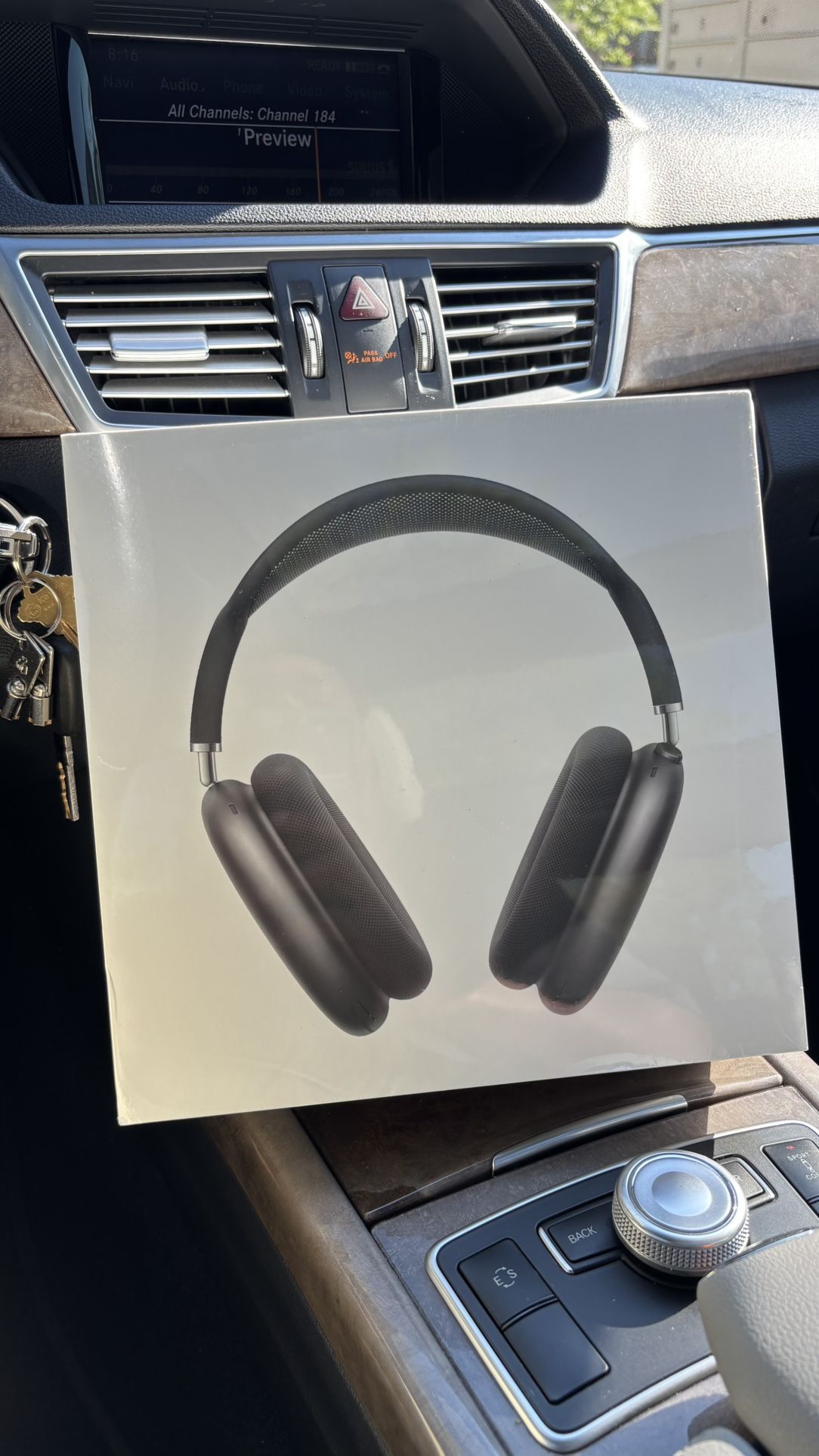 AirPod Max W/ smart Case