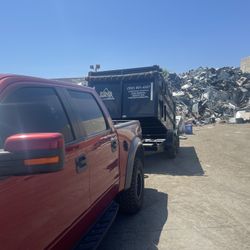 Junk Tráiler 