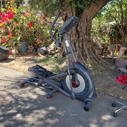 Schwinn 430 Elliptical 