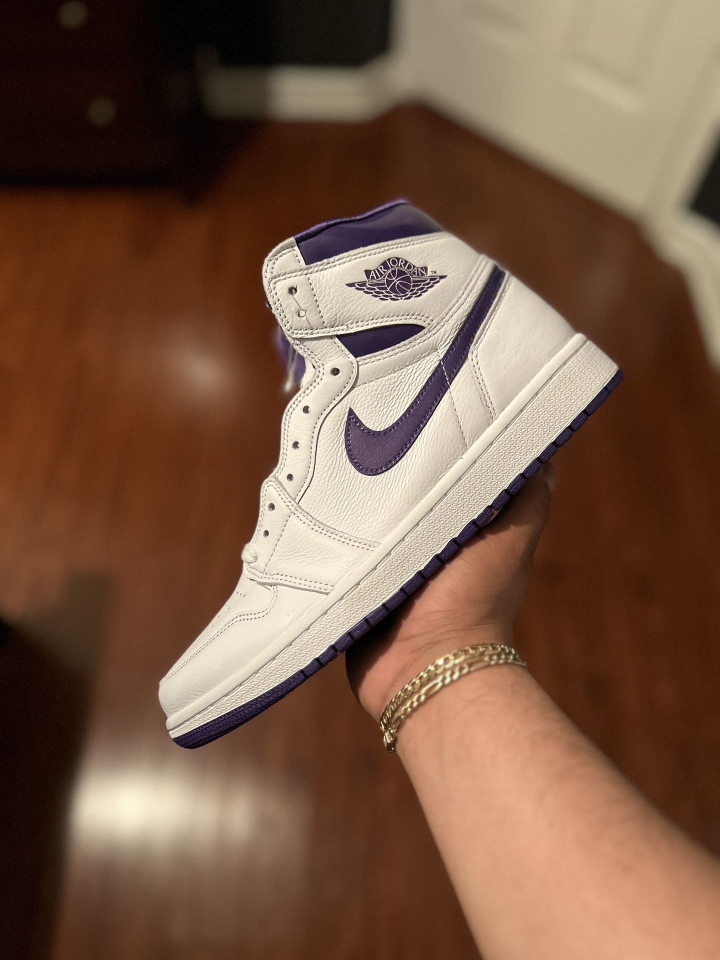 Jordan 1 Court Purple Sz 10.5W/9M 