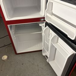 Retro Mini Fridge