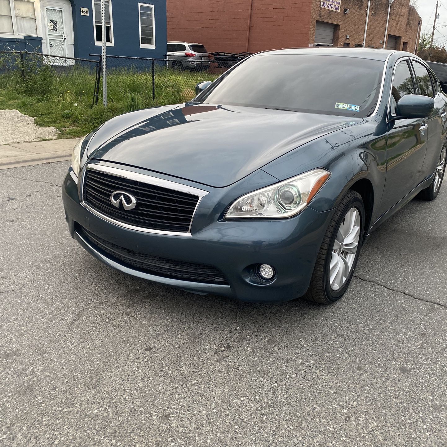 2011 Infiniti M37x LIMITED Fully Loaded 
